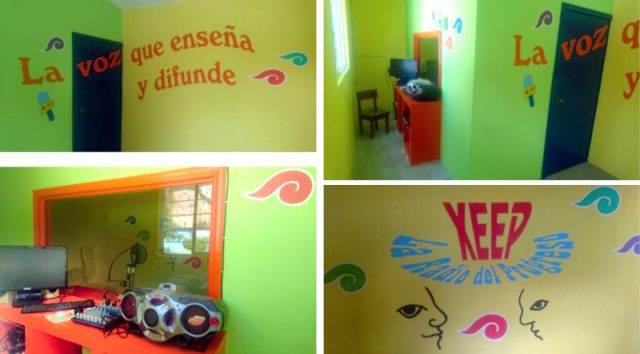 Radio Progreso de Oaxaca (México). La cabina de la radio escolar