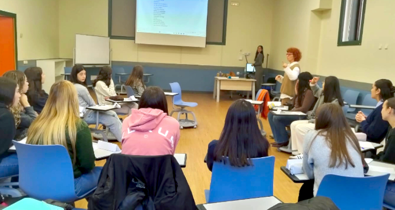 2ª sesión en la Facultad de educación de la UCM con alumn@s de primero Nov 2025