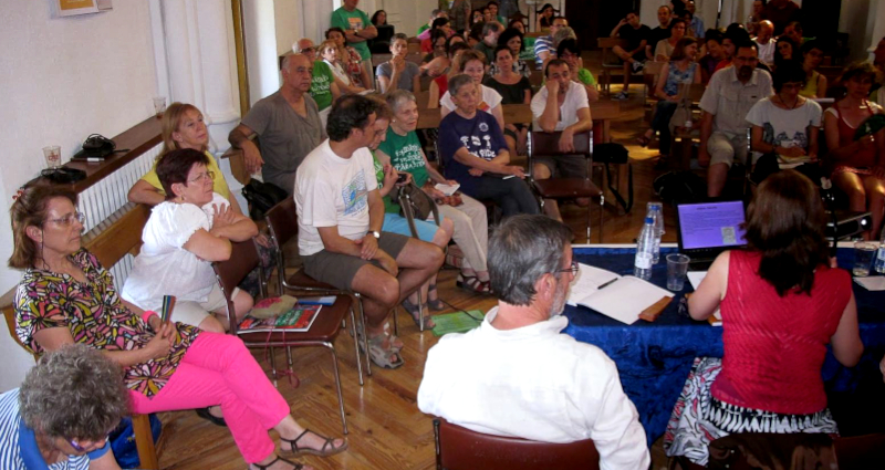 Fali en una asamblea del Congreso de El Escorial